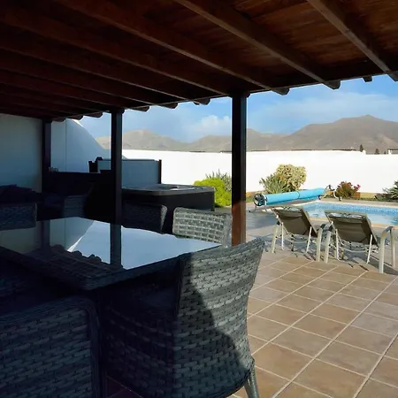 Villa Playa Blanca Sleeps 6 Pool Air Con Wifi Playa Blanca (Lanzarote)
